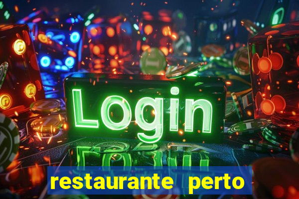 restaurante perto de mim agora