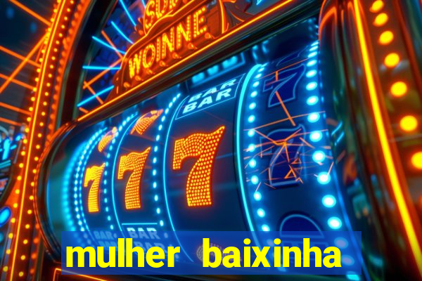 mulher baixinha transando com homens altos